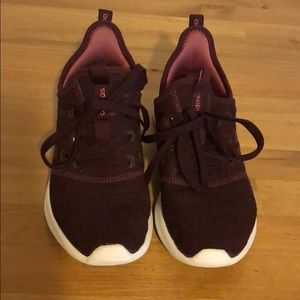 Adidas cloud foam shoes